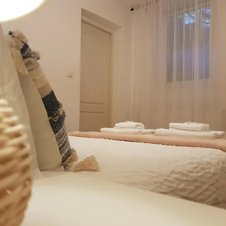 Apartment Charming Hideaway In The Heart Of Timisoara! *